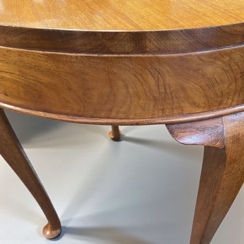 DEMILUNE SIDE CONSOLE TABLE - ADDITIONAL PHOTO 1