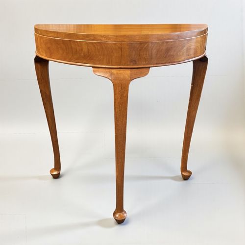 DEMILUNE SIDE CONSOLE TABLE - ADDITIONAL PHOTO 4