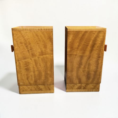 A PAIR OF ART DECO BEDSIDE TABLES - ADDITIONAL PHOTO 3