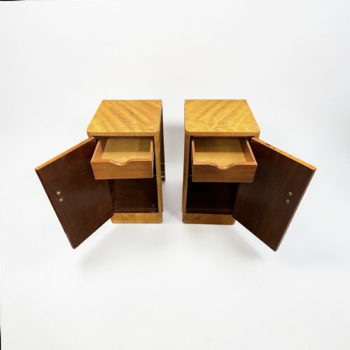 A PAIR OF ART DECO BEDSIDE TABLES - ADDITIONAL PHOTO 4