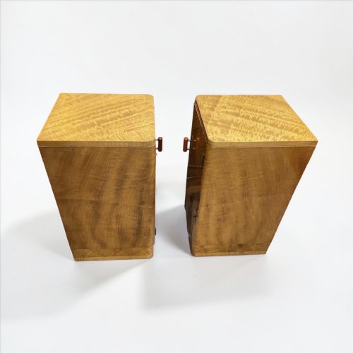 A PAIR OF ART DECO BEDSIDE TABLES - ADDITIONAL PHOTO 6