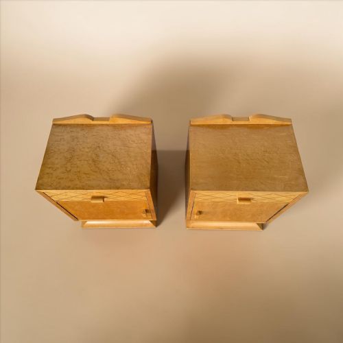 A PAIR OF ART DECO SCANDINAVIAN BEDSIDE TABLES - ADDITIONAL PHOTO 4