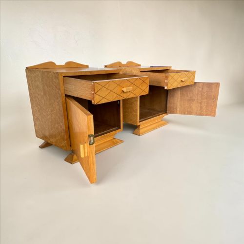 A PAIR OF ART DECO SCANDINAVIAN BEDSIDE TABLES - ADDITIONAL PHOTO 5