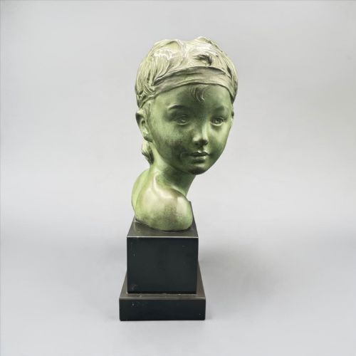 fig 1. Art Deco Sculpture by Alexandre Kéléty