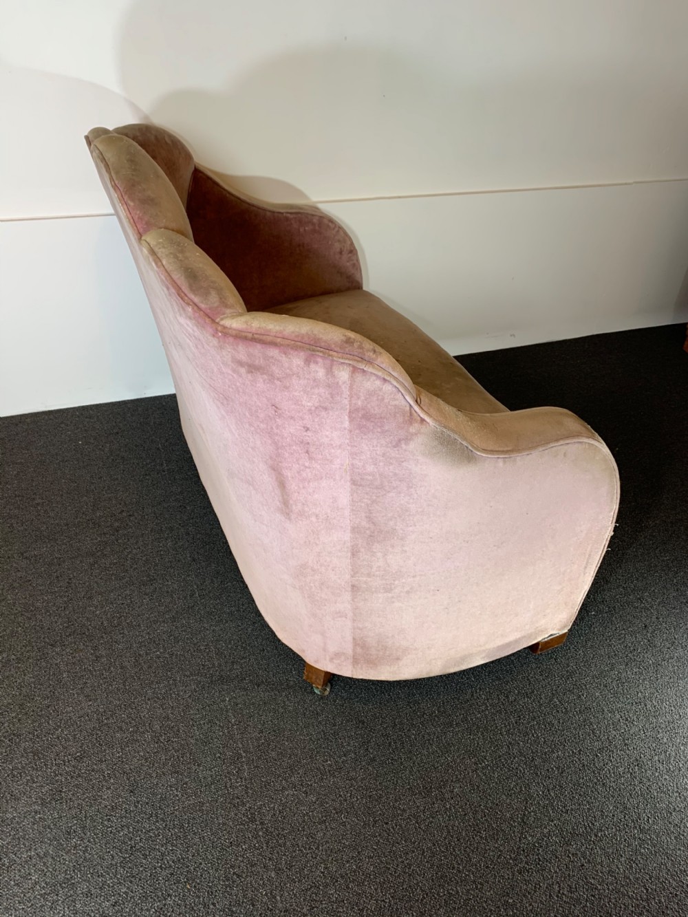 Art Deco Sofa for Reupholstery View IV