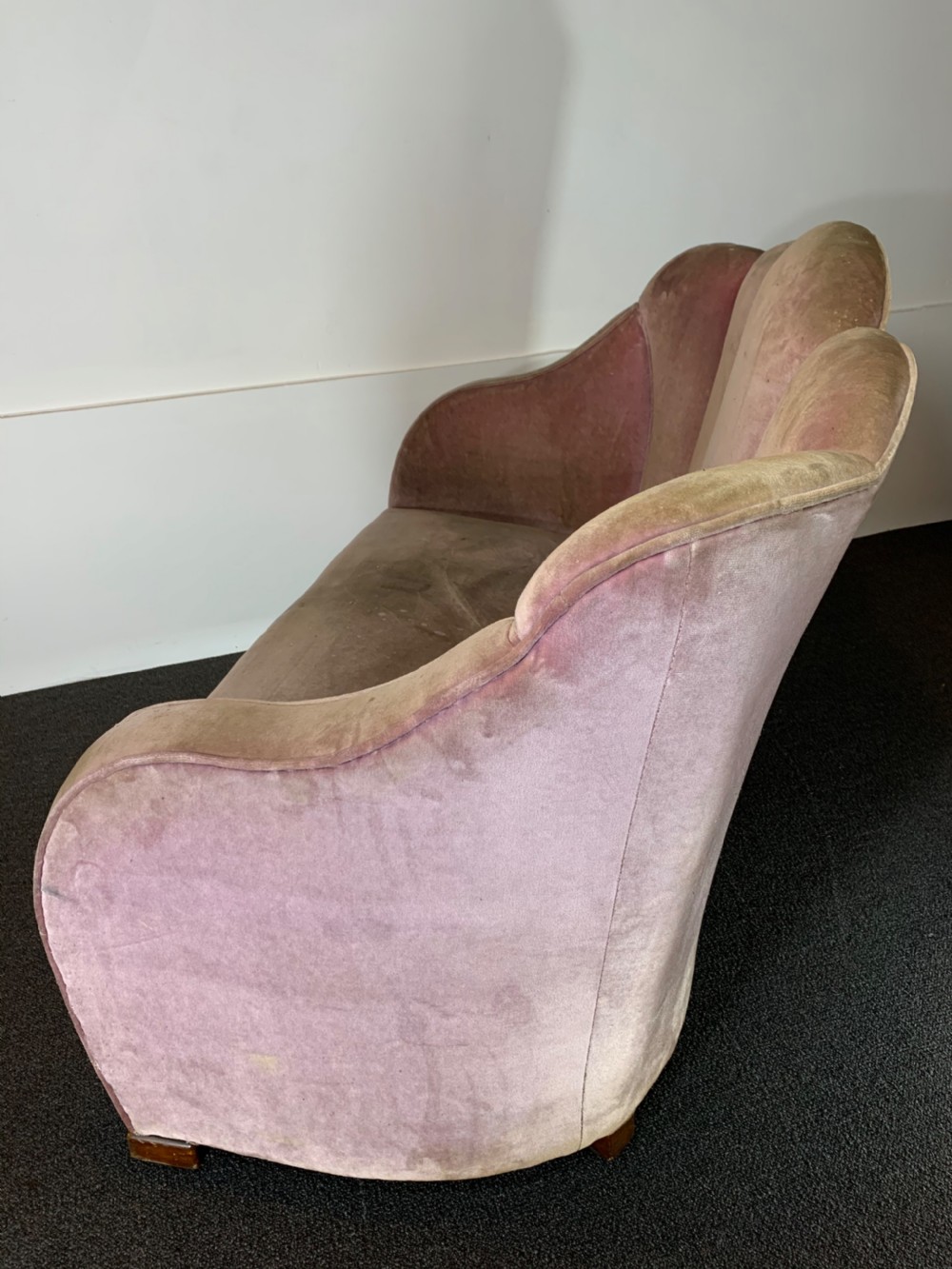Art Deco Sofa for Reupholstery View VI