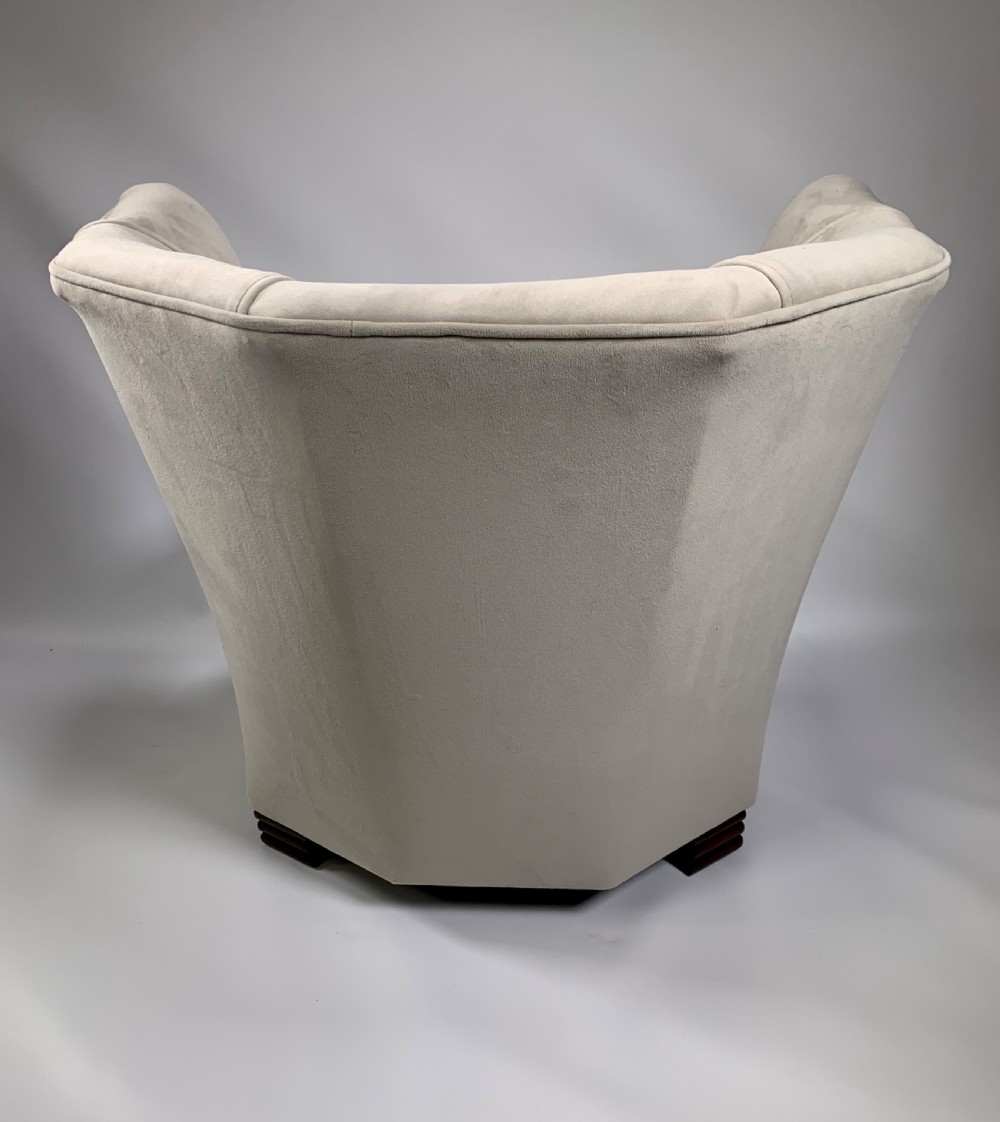 Art Deco Chair View V