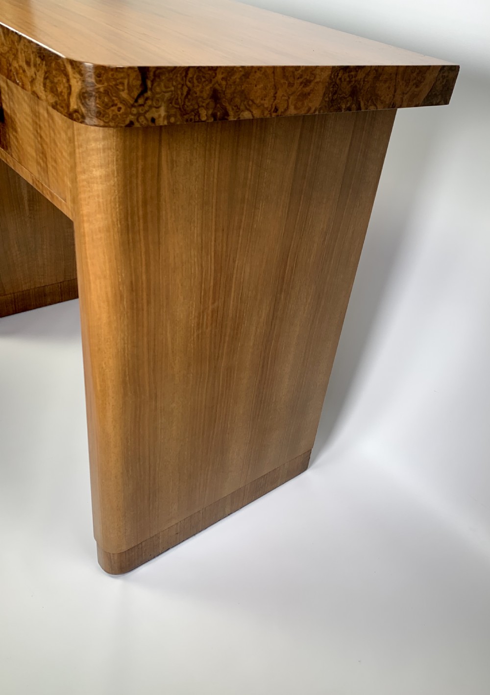 Art Deco Console Table View VI