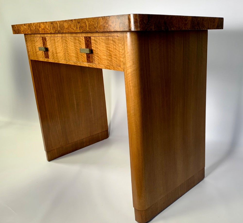 Art Deco Console Table View VII