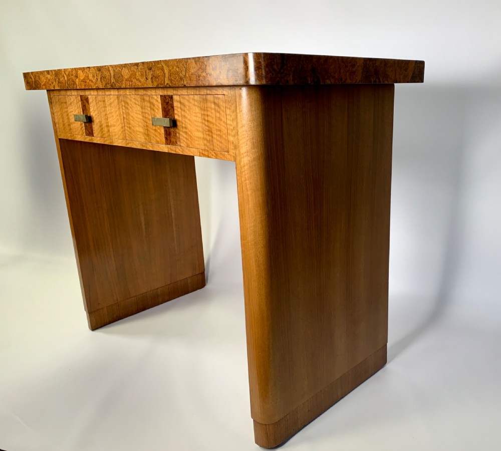 Art Deco Console Table View VIII