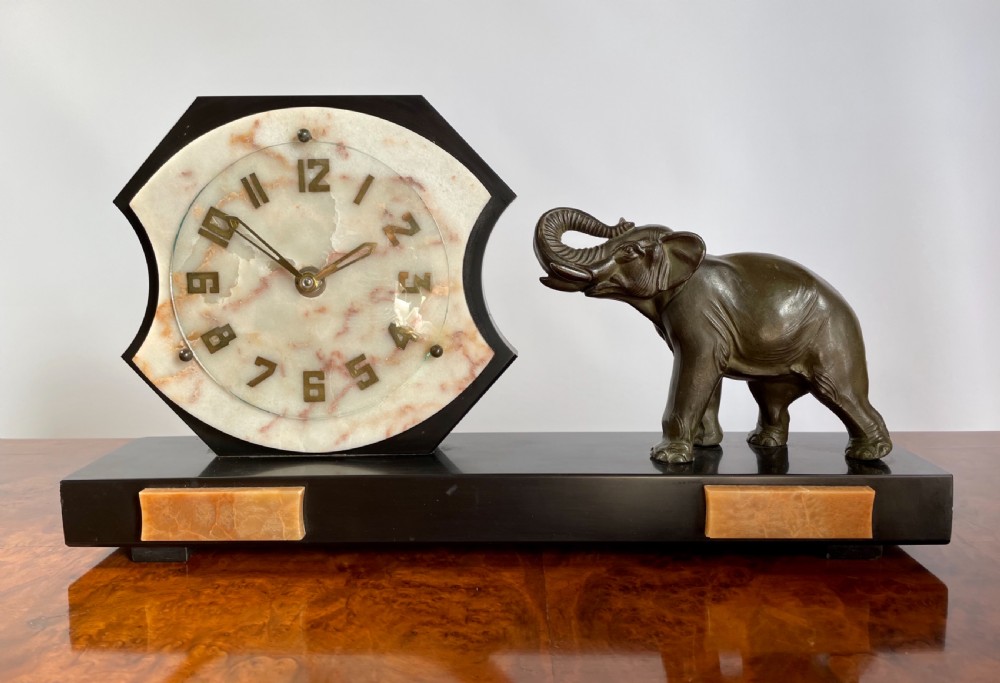 Art Deco Clock View V