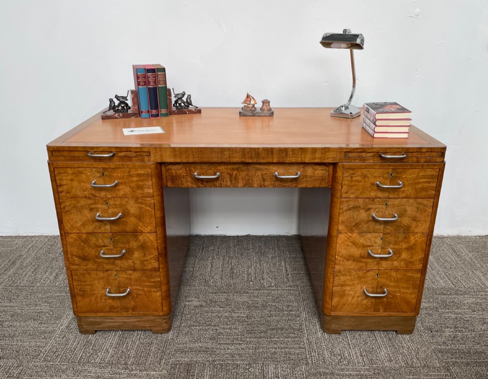 A Fine Art Deco Desk by Hamptons of Pall Mall, London View VI