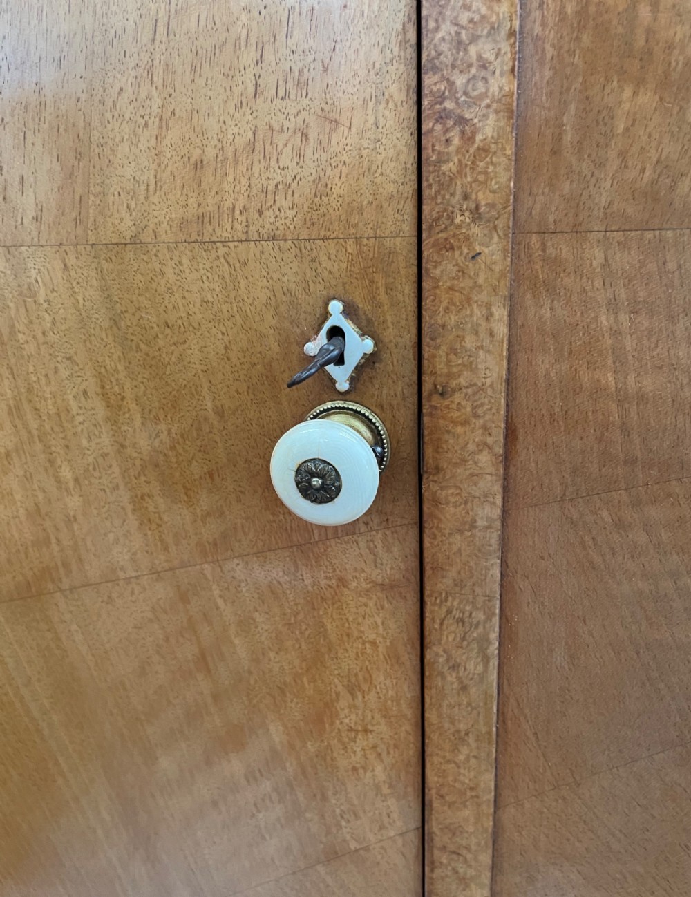 Fine Art Deco Wardrobe View IX