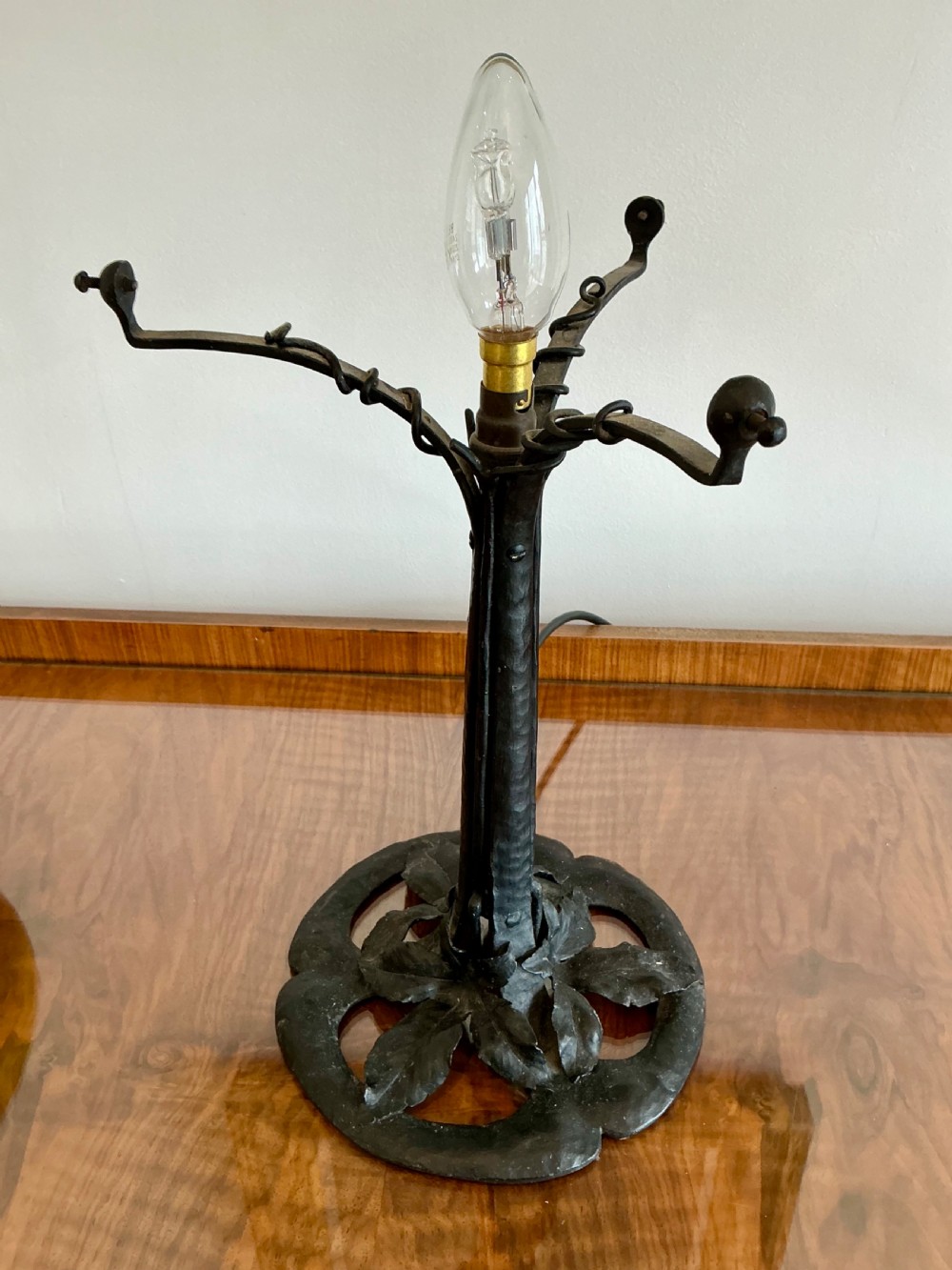 Art Nouveau Lamp View XIII