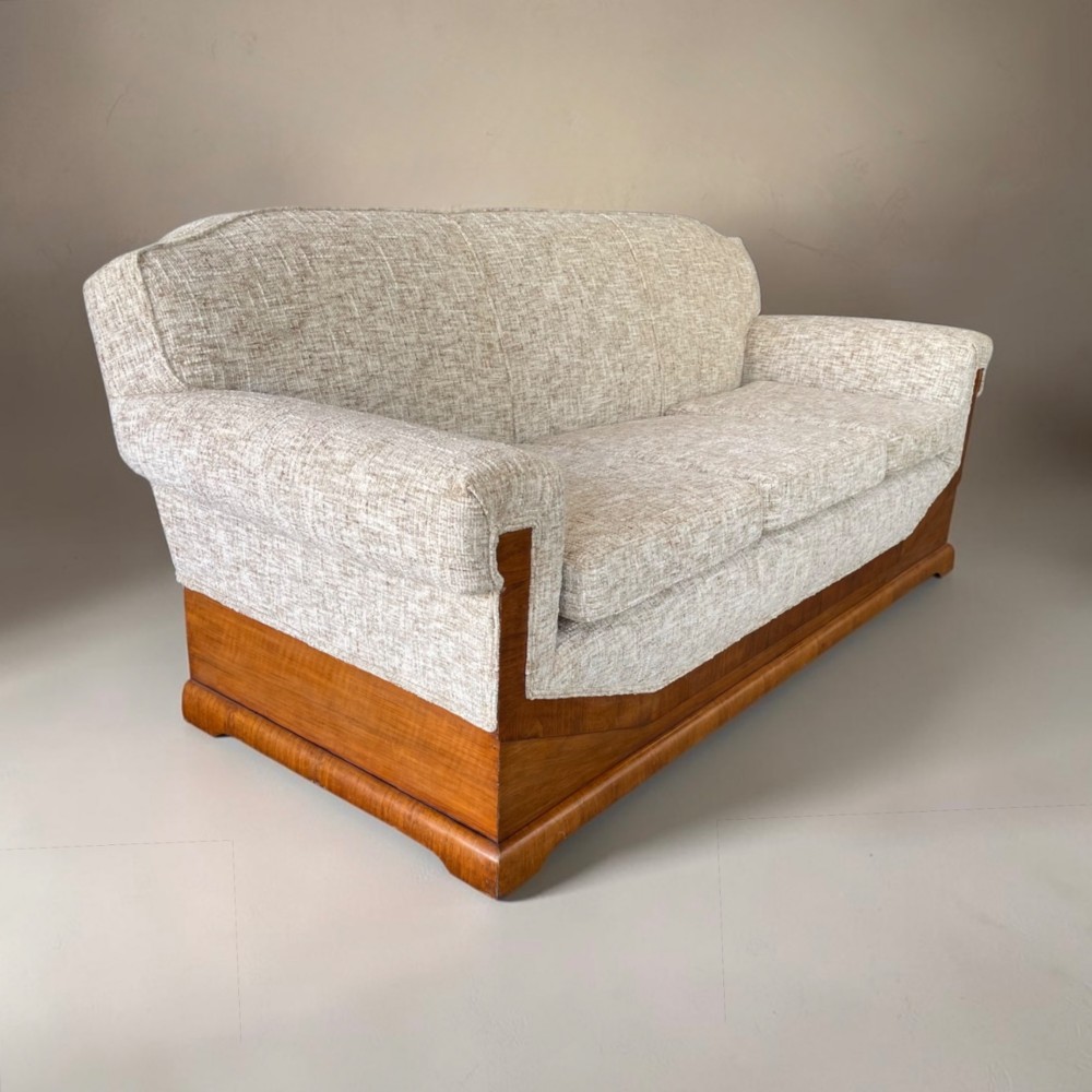Art Deco Sofa View IX