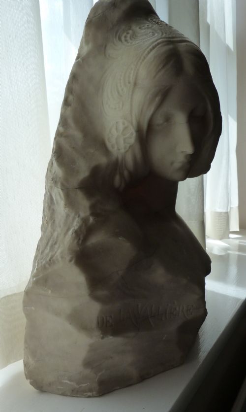 Alabaster Bust of Louise De La Valliere C.1900; by Vittorio Pochini.