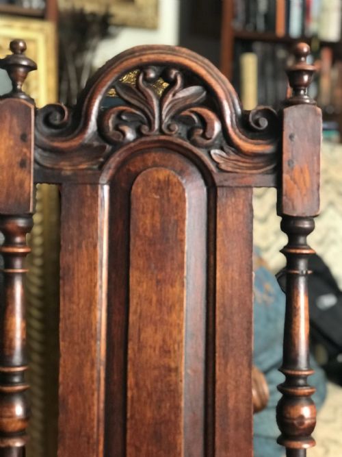 fig 1. Pair of William and Mary oak chairs c.1700.