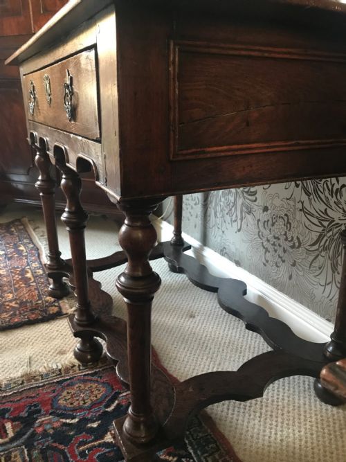 OAK SIDE TABLE C16901720 AND LATER - ADDITIONAL PHOTO 3
