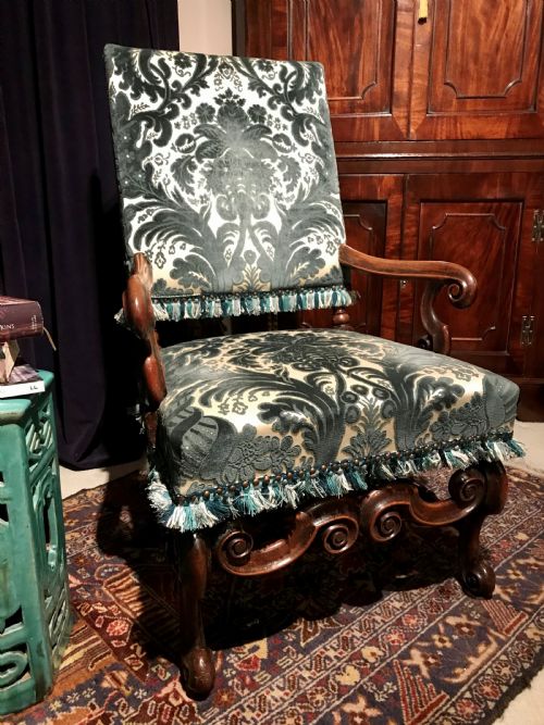 fig 1. James II walnut armchair c.1685.