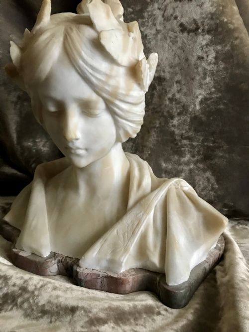 fig 2. Portrait bust of Sappho, by A. Gennai.