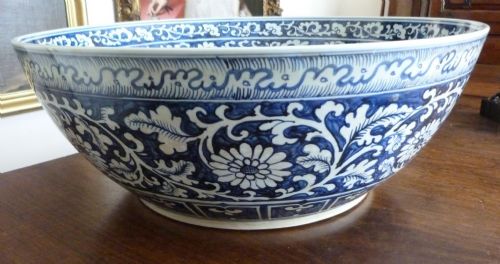 fig 2. Huge hand painted Chinese blue and white bowl.