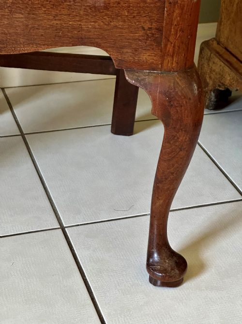 CABRIOLE LEGGED MAHOGANY CHAIR C1750 - ADDITIONAL PHOTO 3