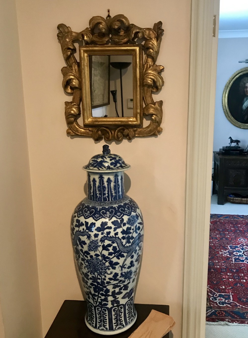 Small 17th century carved giltwood mirror. View III