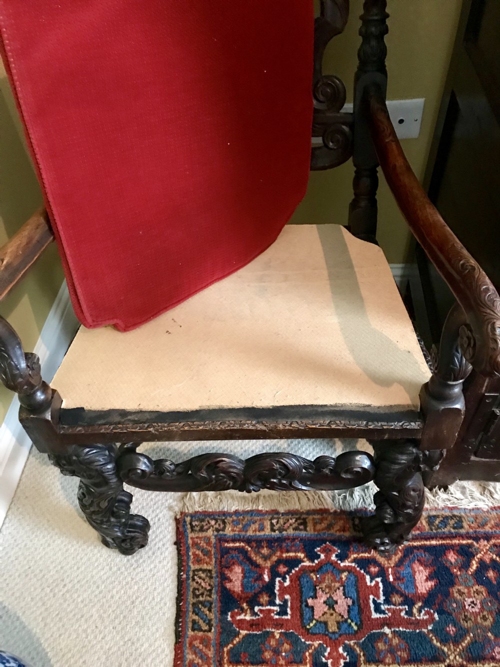 Pair of magnificent carved walnut armchairs, Dutch, 17th century. View XIII