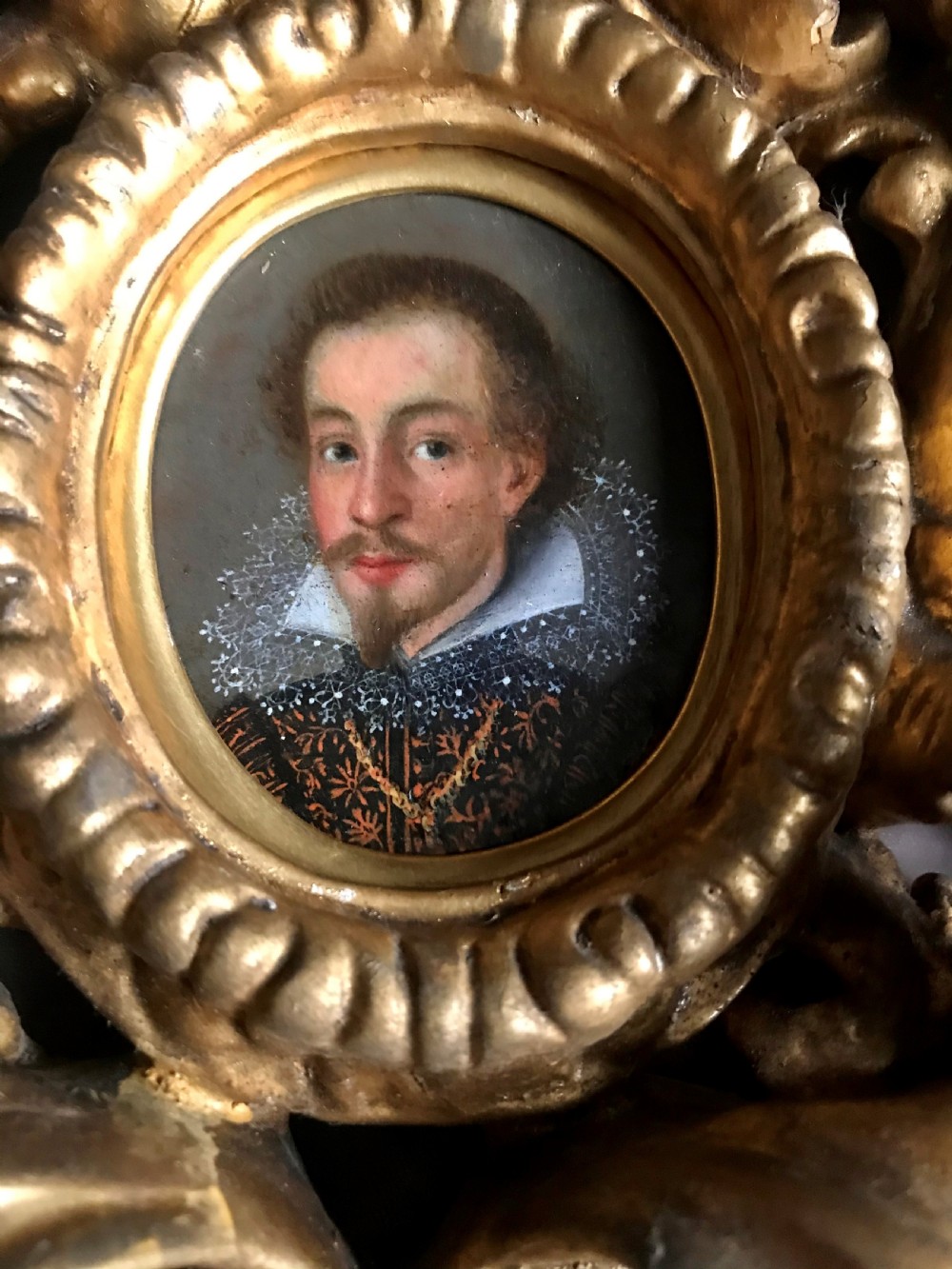 Portrait Miniature of a Nobleman c.1615; Circle of Isaac Oliver. View II