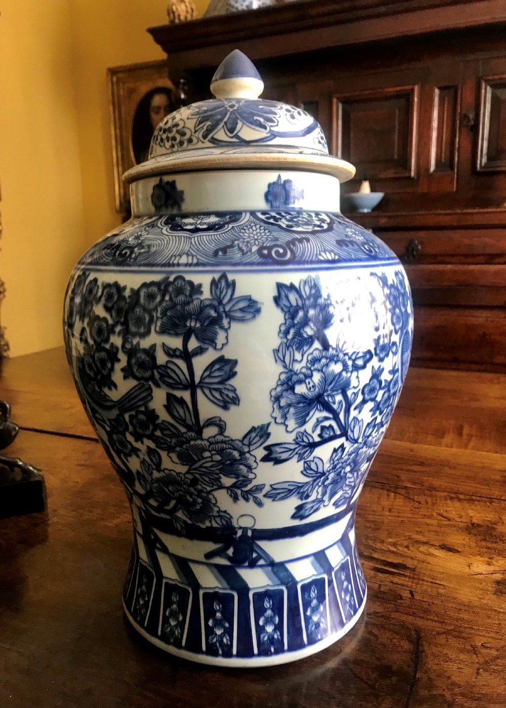 Large Qing Dynasty Chinese blue and white porcelain jar.