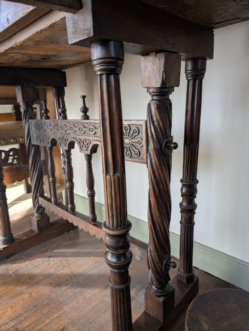 EARLY 1700S WALNUT SPANISH VARGUENO WITH 19TH CENTURY STAND - ADDITIONAL PHOTO 3
