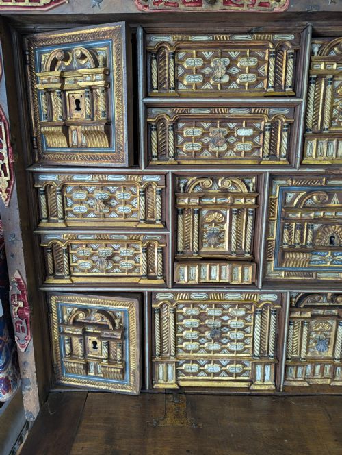 EARLY 1700S WALNUT SPANISH VARGUENO WITH 19TH CENTURY STAND - ADDITIONAL PHOTO 8