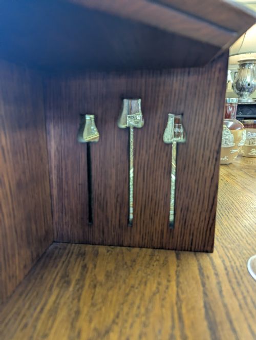 1900 HARRIS LEBUS ARTS CRAFTS SERVING BUFFET - ADDITIONAL PHOTO 8