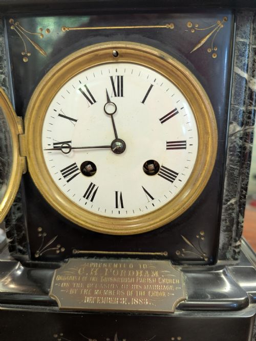 19TH CENTURY MARBLE MANTLE CLOCK WITH 8 DAY MOVEMENT - ADDITIONAL PHOTO 3