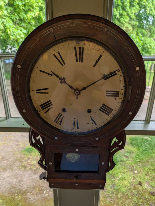 1900 CONNECTICUT USA DROP DIAL WALL CLOCK WITH CHIME - ADDITIONAL PHOTO 2