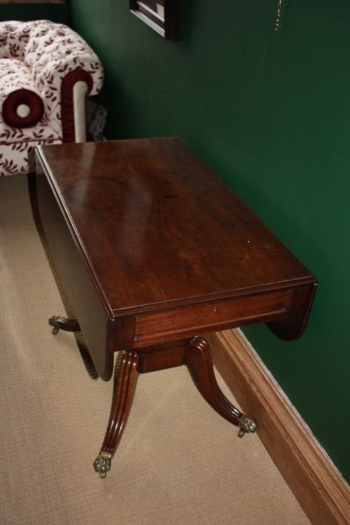 fig 1. Regency mahogany pembroke table