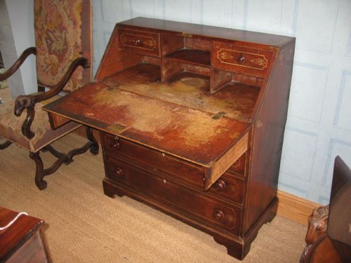 RARE GEORGIAN PAINTED PINE BUREAU - ADDITIONAL PHOTO 4