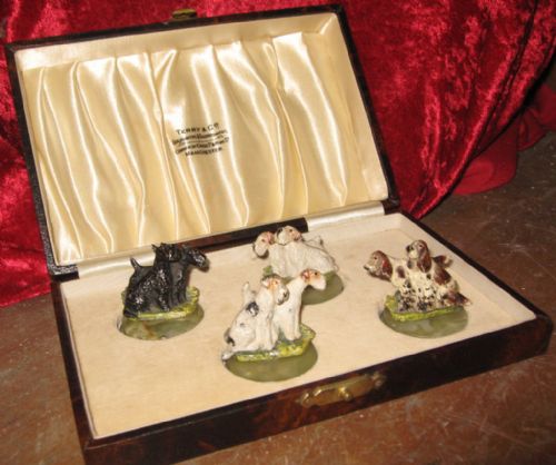 SUPERB BOXED SET OF COLD PAINTED BRONZE MENU HOLDERS - ADDITIONAL PHOTO 1