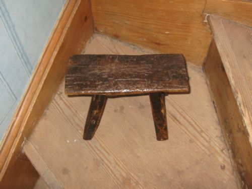 PRIMITIVE GEORGIAN FOOTSTOOL - ADDITIONAL PHOTO 4