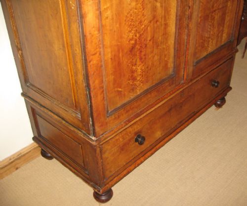 VICTORIAN BIRD'S EYE MAPLE WARDROBE - ADDITIONAL PHOTO 4
