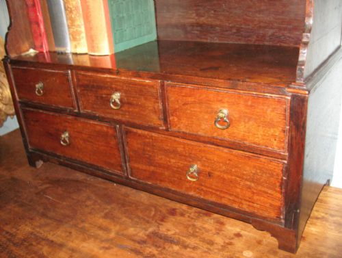 SMALL MAHOGANY WATERFALL BOOKCASE - ADDITIONAL PHOTO 5