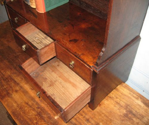 SMALL MAHOGANY WATERFALL BOOKCASE - ADDITIONAL PHOTO 6