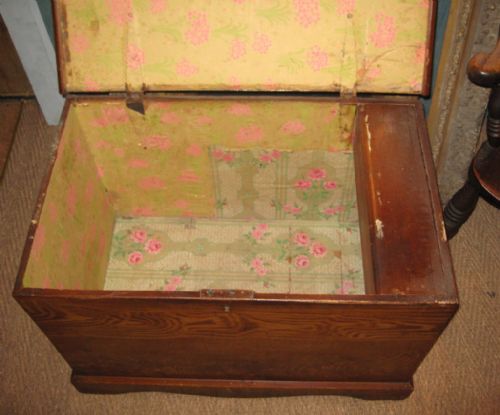 VICTORIAN PAINTED PINE TRUNK - ADDITIONAL PHOTO 4