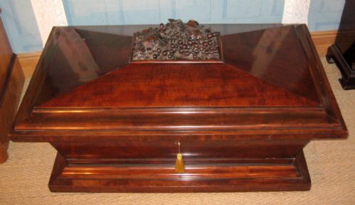 HUGE REGENCY MAHOGANY CELLARETTE - ADDITIONAL PHOTO 2
