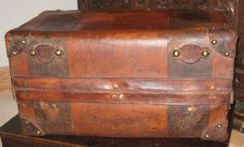 VICTORIAN LEATHER COACH TRUNK BY FINNIGANS - ADDITIONAL PHOTO 3