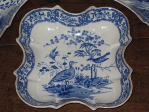 THREE 'ORNITHOLOGICAL SERIES' BLUE AND WHITE DISHES - ADDITIONAL PHOTO 1