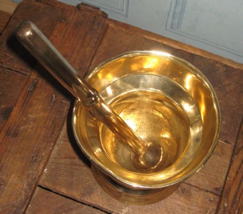 GEORGIAN BRASS PESTLE AND MORTAR - ADDITIONAL PHOTO 1