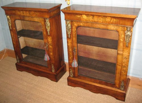 SUPERB PAIR OF VICTORIAN WALNUT CABINETS - ADDITIONAL PHOTO 3