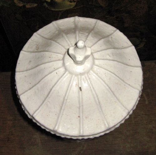 PAIR OF CAST IRON LIDDED URNS - ADDITIONAL PHOTO 6