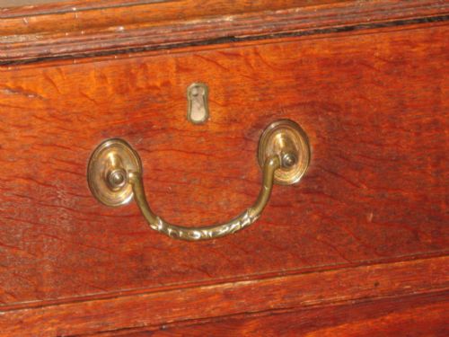 GEORGIAN OAK CHEST OF DRAWERS - ADDITIONAL PHOTO 4